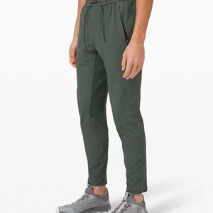 NWT - Lululemon License To Train Pant 29"
